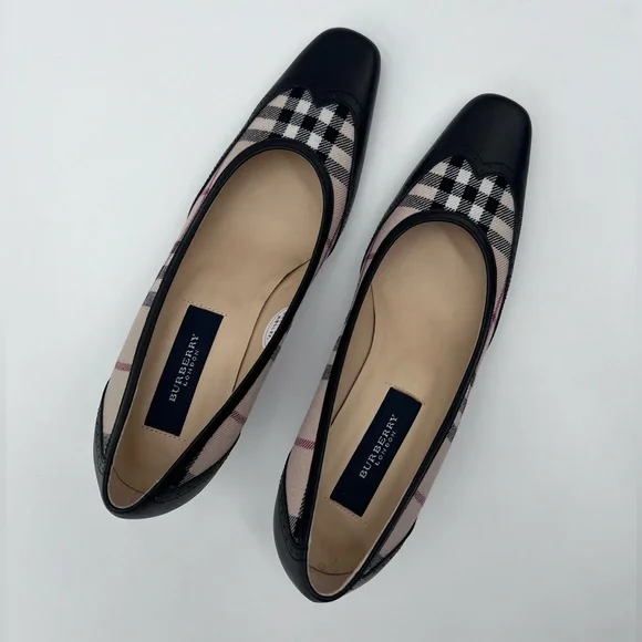 🌹Burberry Nova Check Office Shoes 23 1/2cm 🌹 - Picture 1 of 10